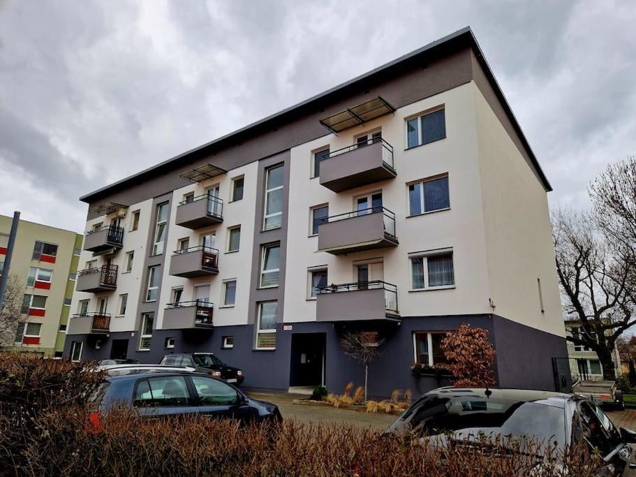 Slnecny Byt V Blizkosti Historickeho Centra Trenčín 外观 照片