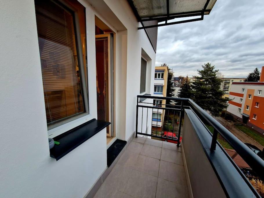Slnecny Byt V Blizkosti Historickeho Centra Trenčín 外观 照片